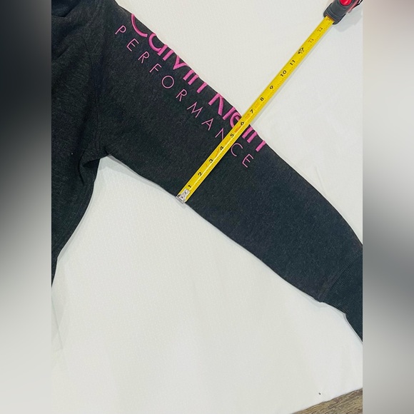 Calvin Klein Performance - Picture 9 of 11